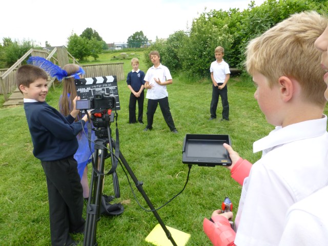 Photo 1. Credit Into Film