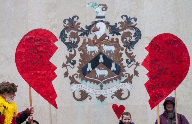 Kirklees Council: Time to break up with fossil fuels